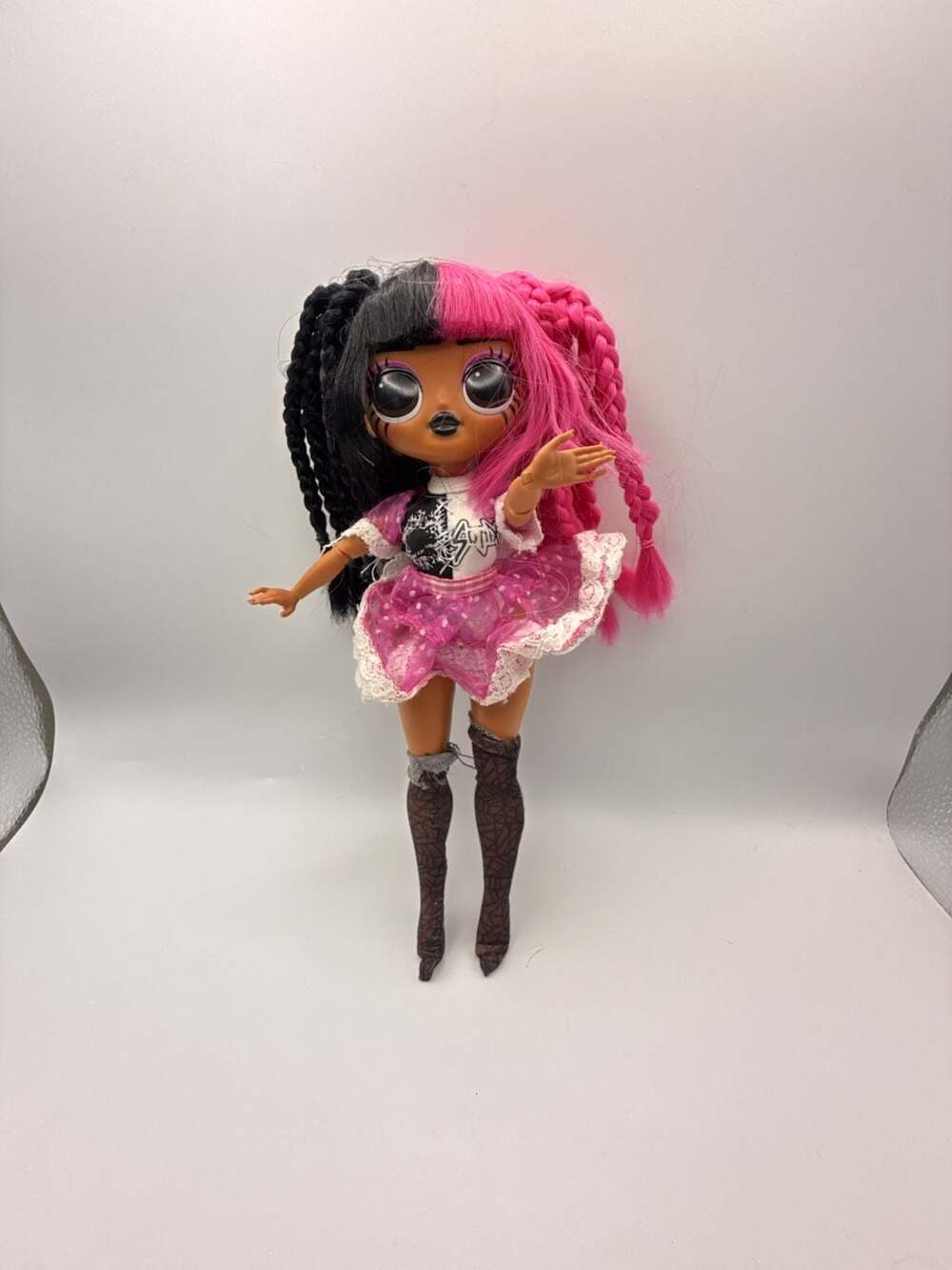L.O.L. Surprise! OMG Series 3 Roller Chick Fashion Doll